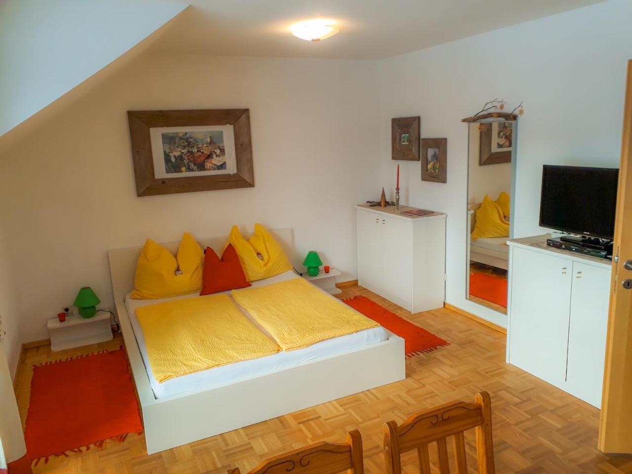 Ferienwohnung Nahe Fuschlsee, Hof Bei Salzburg Exterior photo